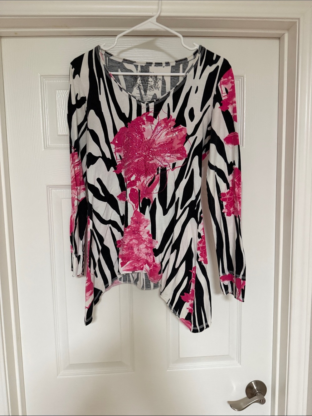 V Cristina Women’s V-Neck Zebra Floral Long Sleeve Top in Pink and Black